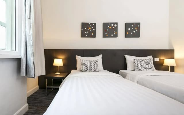 24 Inn at BTS Phrom Phong - photo 3
