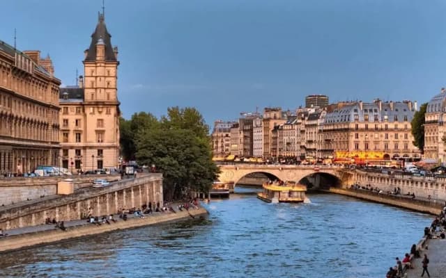 Renovated Apt close to Bastille. Sleeps 4 - photo 4
