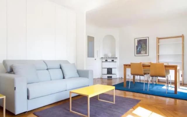Marais - Place des Vosges Apartment - photo 3