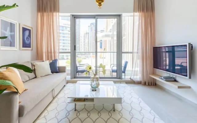 Flashy & Vibrant 1BR Apartment in Dubai Marina! - photo 5