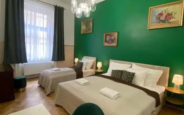 Stunning Charles Bridge Apartment - photo 3