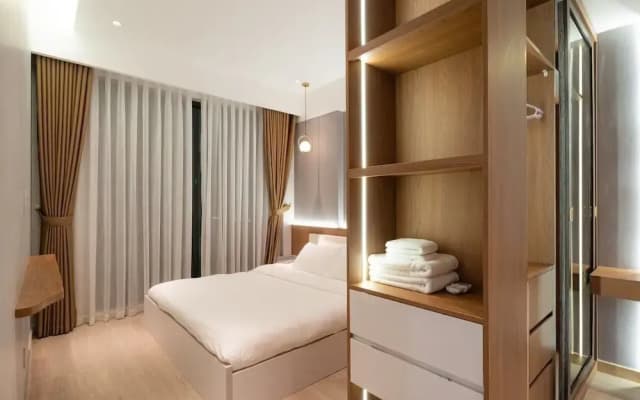 Happy Light Apartment in the Cardinal Court - photo 5