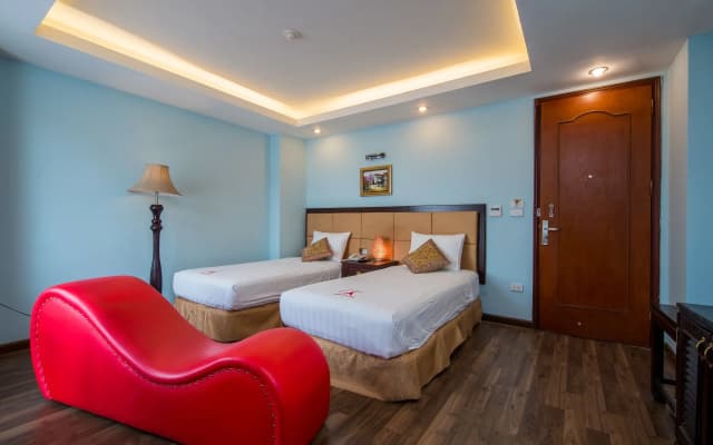 My Hotel - Eiffel Hotel - photo 5