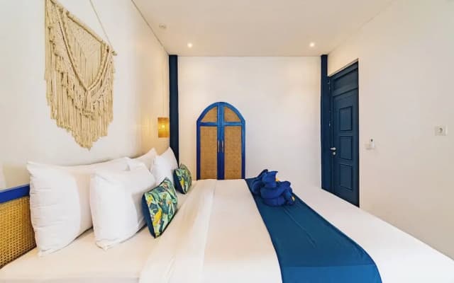 Omah Bleue Villa - photo 2
