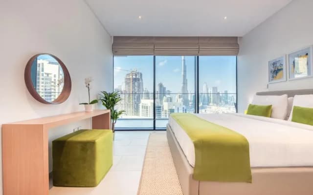 Luxury Apt W Burj Khalifa Vw Dubai Canal Access - photo 3