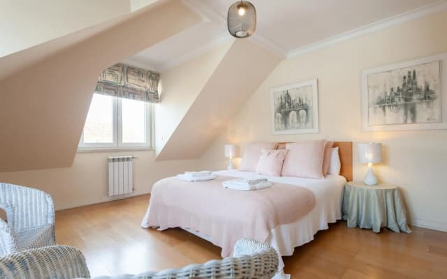 FLH Chic Chiado Exotic Spacious Residence - photo 3