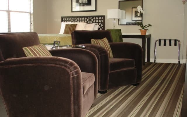 The Eo Inn - Downtown - photo 4