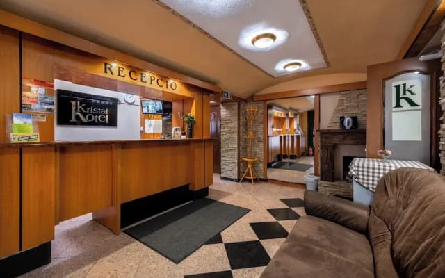 Kristal Hotel - photo 2