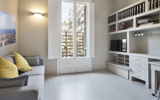 Urquinaona Apartment - photo 4