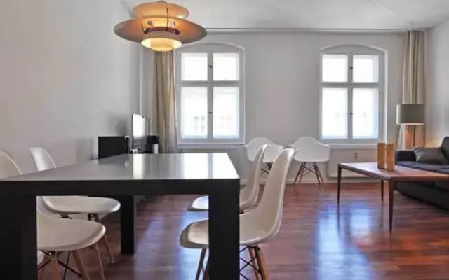 Homage Boutique Apartments - photo 4