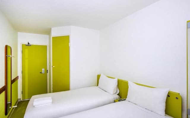 Ibis Budget St Peters - photo 5