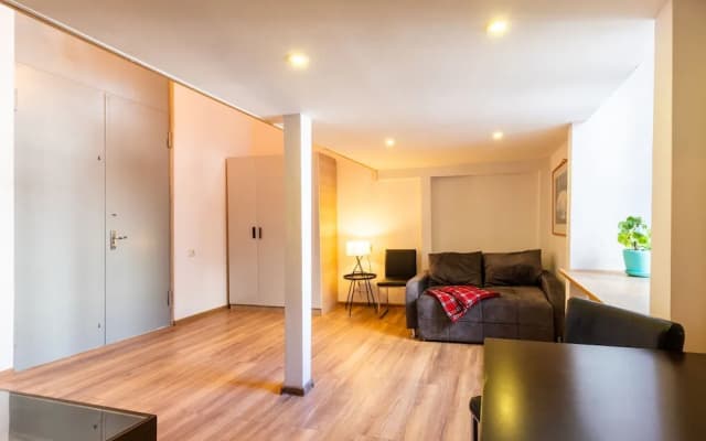 H&B apartments Atoneli - photo 4