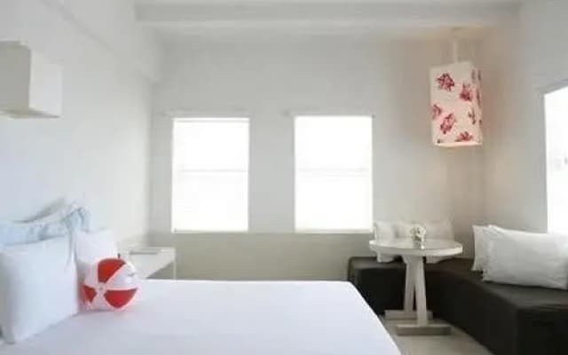 The Marsella Suites - photo 2