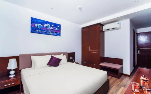 Golden Sun Hotel - photo 4