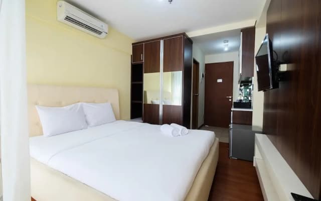 Comfy Studio Tifolia Apartment - photo 3