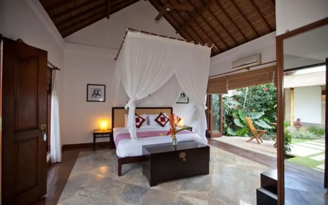 The Junno Villa - photo 2