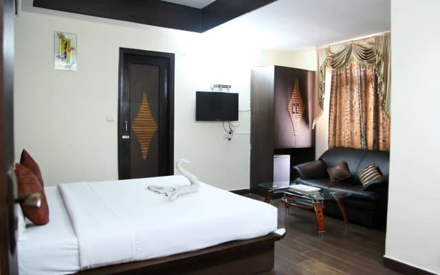 Anand Hotel With banquet hall Karol Bagh - photo 3