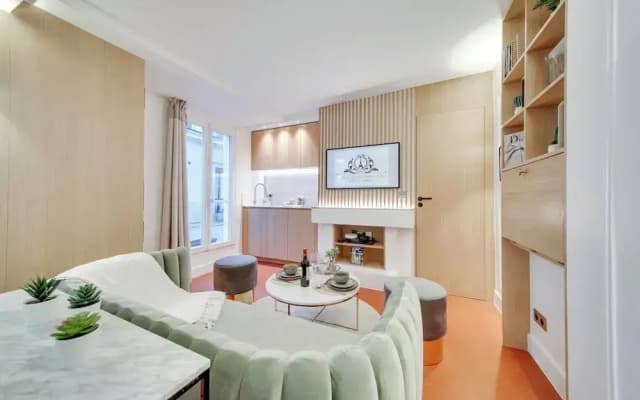 Amazing Historical Parisien Flat Next TO Louvre Area ! - 3 - photo 2