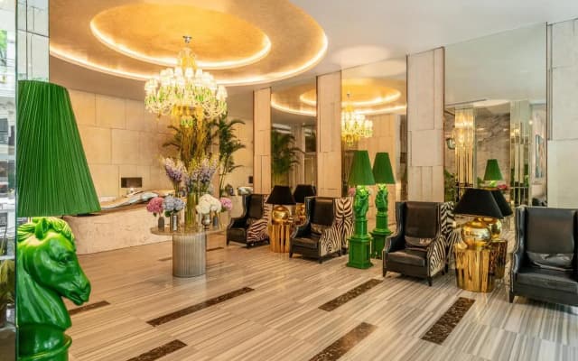 A&EM Saigon Hotel - photo 2