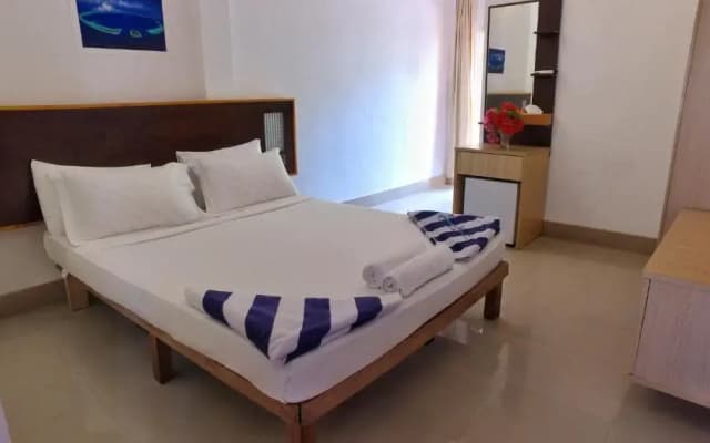Rasdhoo Island Inn Beachfront - photo 3