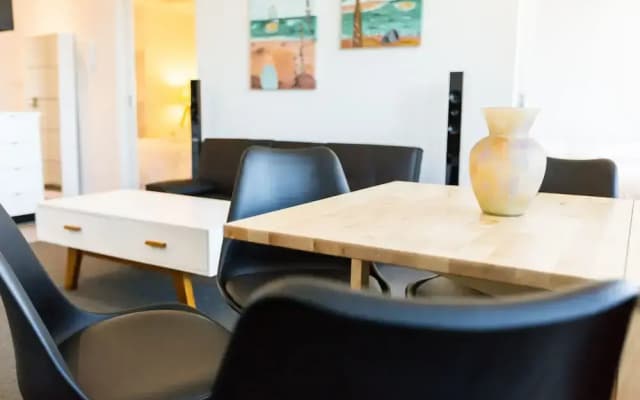 SANTERI, 2BDR Melbourne Apartment - photo 5