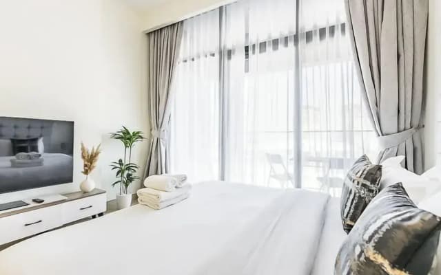 Relaxing Studio Retreat in Vibrant Meydan City, - photo 3