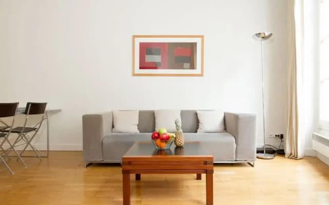Saint Michel - Cluny Area Apartment - photo 5