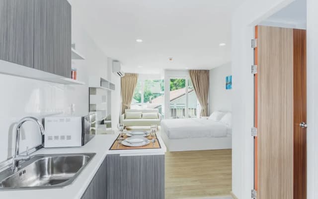 Condo in Kata in Ozone - Unit A205 - photo 4