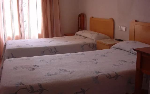 Hostal Casanova - photo 4