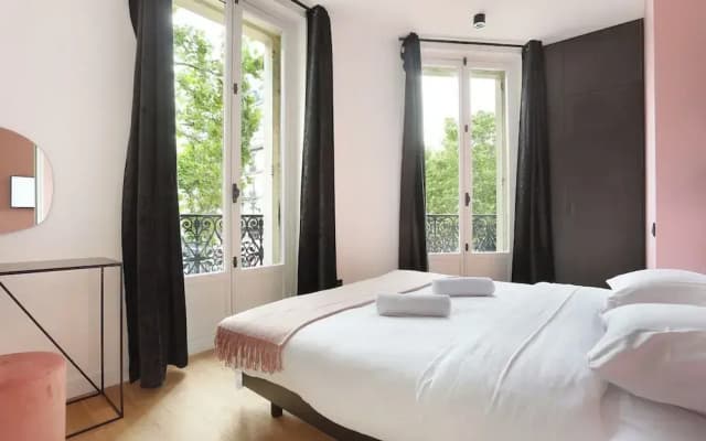 Cosy and new Apartment Center of Paris - photo 5