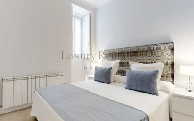 La Latina IV - photo 2
