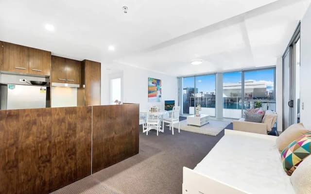 Contemporary Apartment Living - photo 2