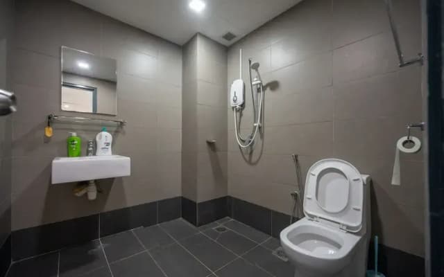 Atria SOFO Suites by Airhost - photo 4