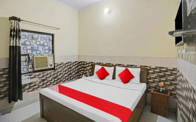 OYO Flagship Kashvi Palace Near Usmaanpur 1st pusta - photo 5