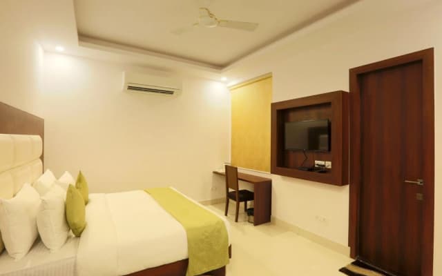 OYO 9268 Hotel Arch - photo 4