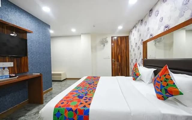 Fabhotel Mona Continental - photo 4