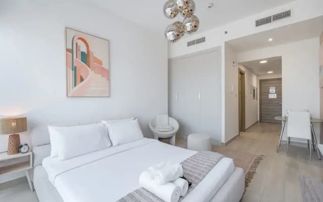 An Exceptional Studio in JVC That Sleeps 2 - photo 3