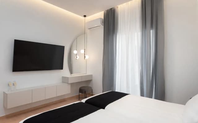 Acropolis White Key Residence - photo 2