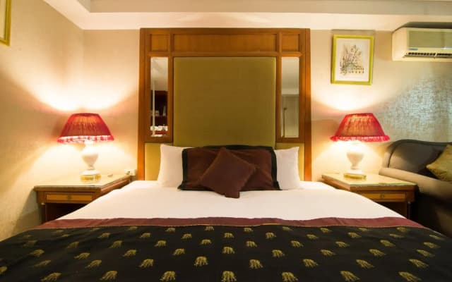 Diamond City Hotel - photo 3