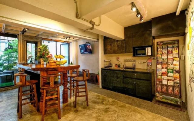 Salee Hostel - photo 3