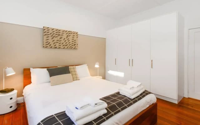 Boutique Stays - Clifton Park - photo 4