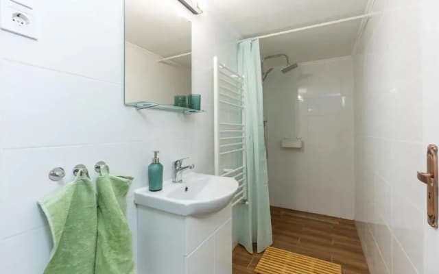 Perfect getaway apartment @ Central Budapest - photo 2