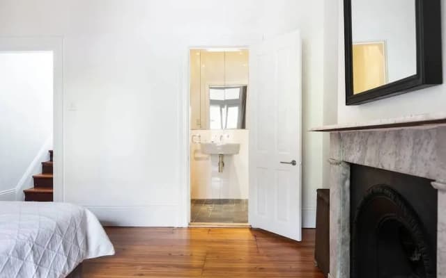 European Elegance in Darlinghurst - photo 3