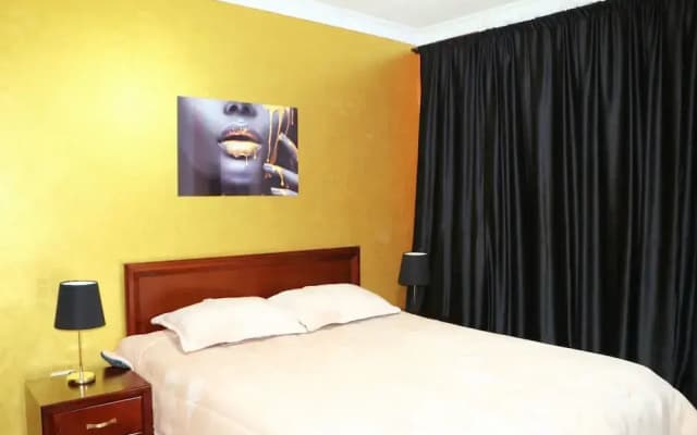 Golden Charming 3-bed Apartment in Cairo - photo 4