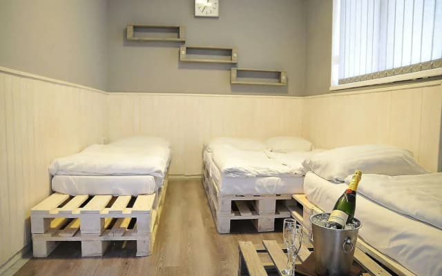 Hostel - With Private Entrance - photo 3