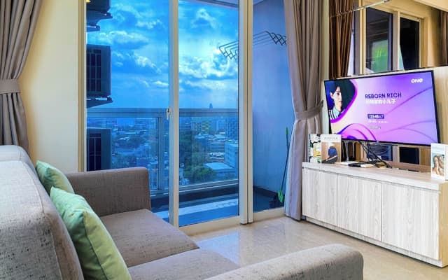 Comfy And Spacious 2Br At Menteng Park Apartment - photo 4