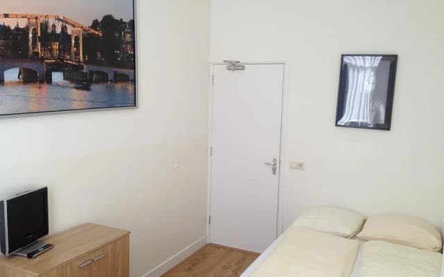 Budget Hotel Hortus - photo 2
