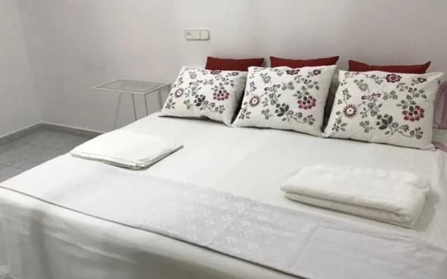 Hostal Florinda - photo 2