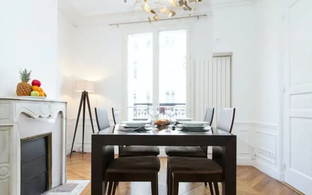Louvre - Tuileries Gardens Apartment - photo 2