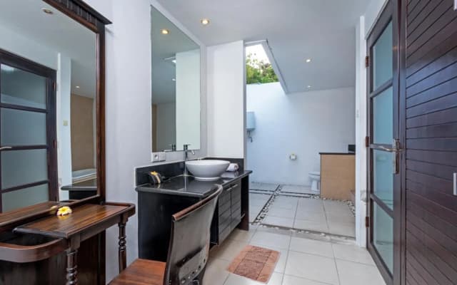 Villa Kubu Pratiwi - photo 4